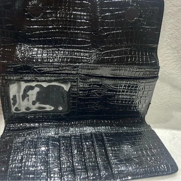 Kenneth Cole Reactions wallet - Picture 2 of 3